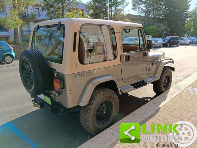 JEEP Wrangler SAHARA 2.5 BENZINA ASI