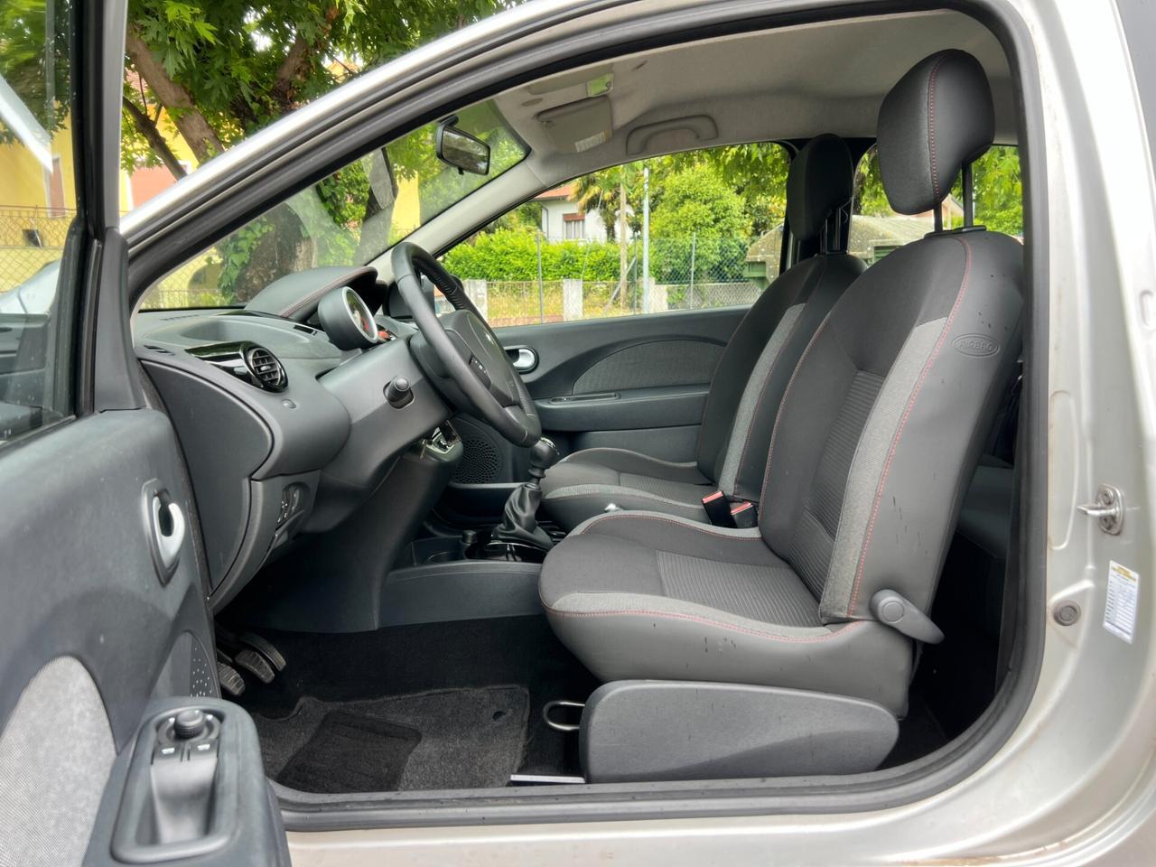 Renault Twingo 1.2 16V Live
