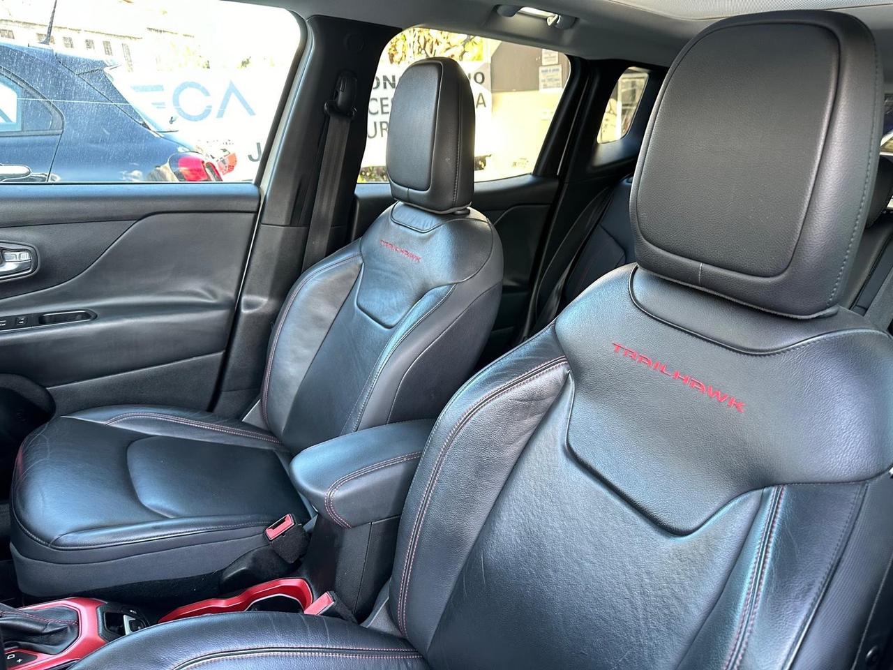 Jeep Renegade 2.0 Mjt 170CV 4WD Active Drive Low Trailhawk