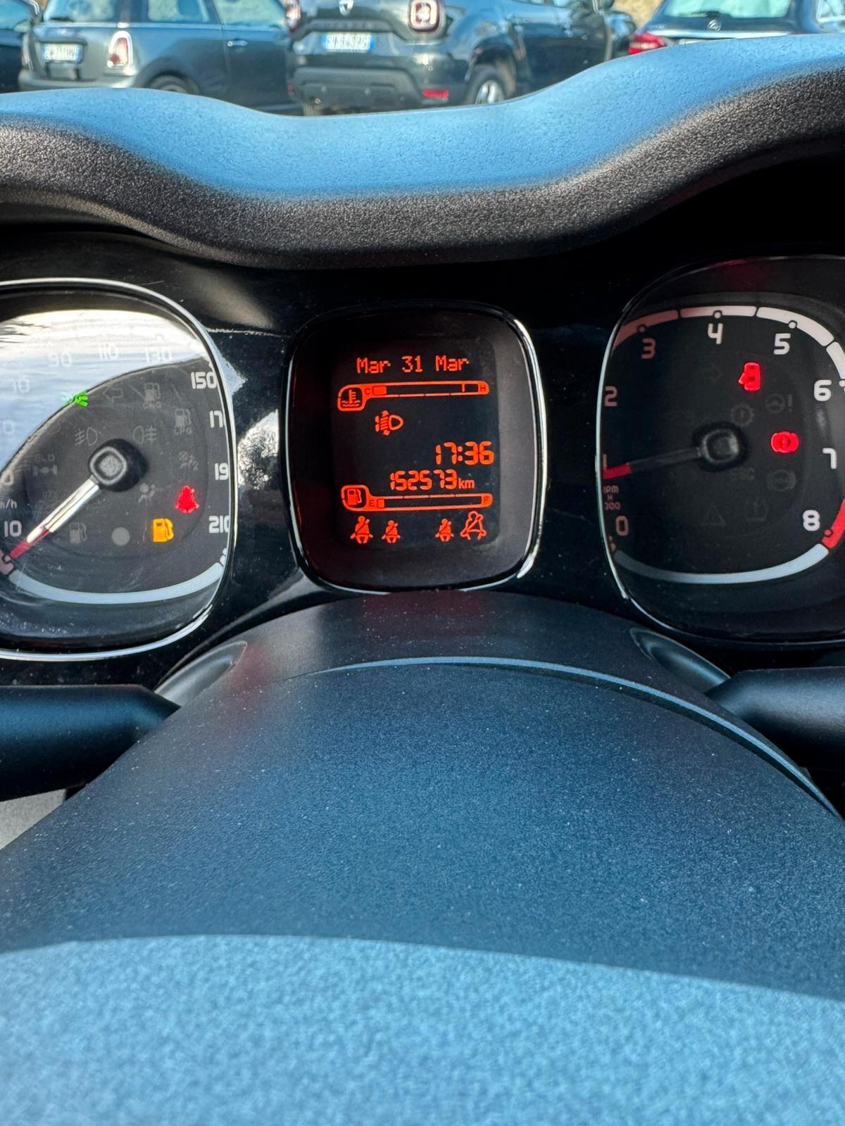 Fiat Panda 1.2 Lounge CINGHIA DISTR. CAMBIATA