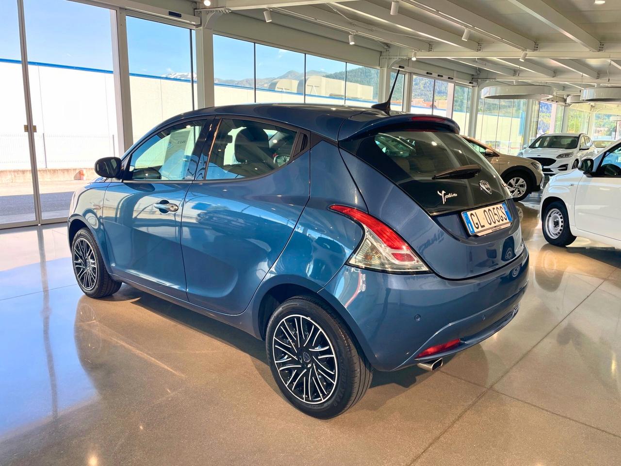 Lancia Ypsilon 1.0 FireFly 5 porte S&S Hybrid Gold