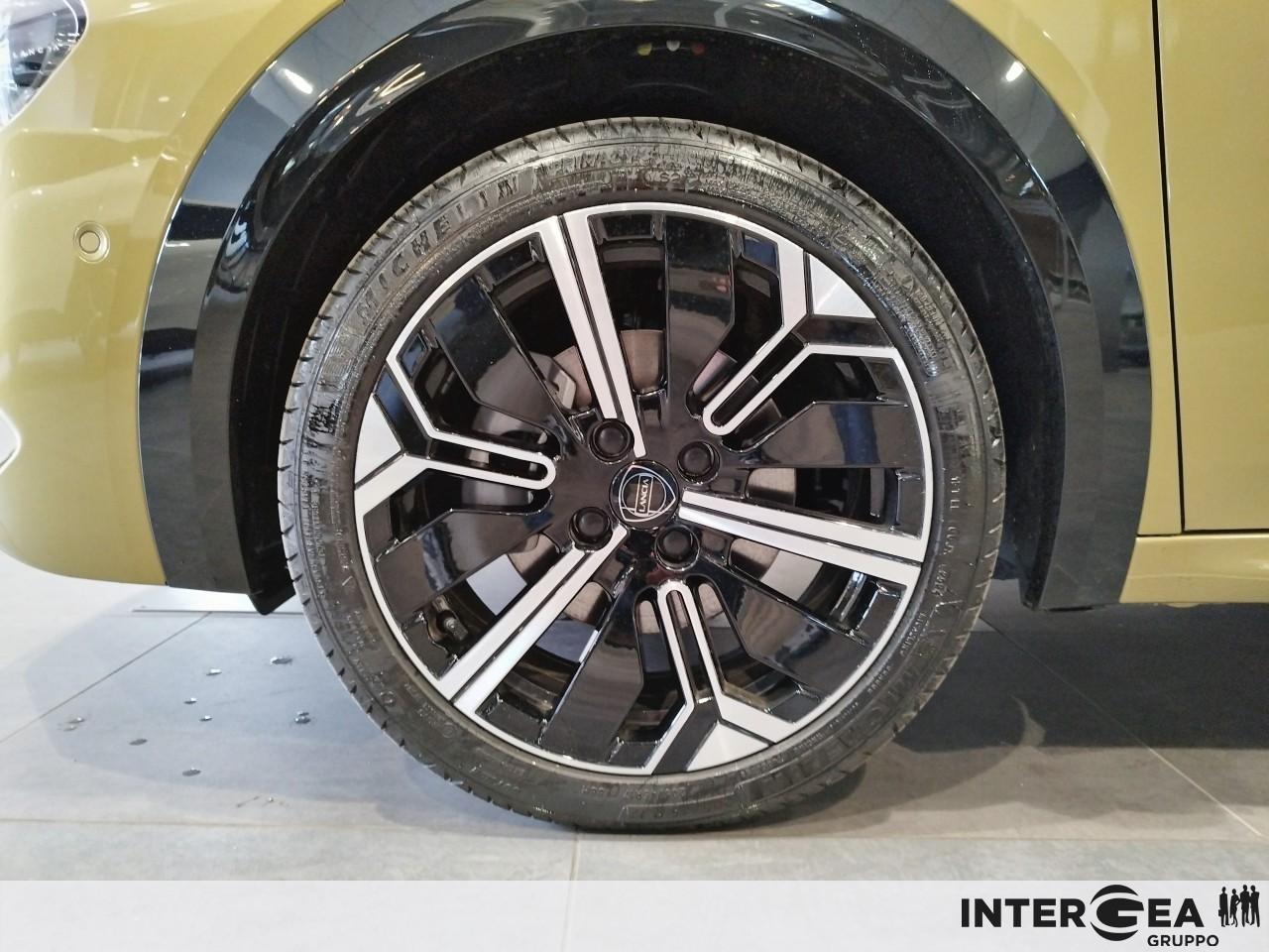 LANCIA Nuova Ypsilon Ibrida Lx 1.2 100cv