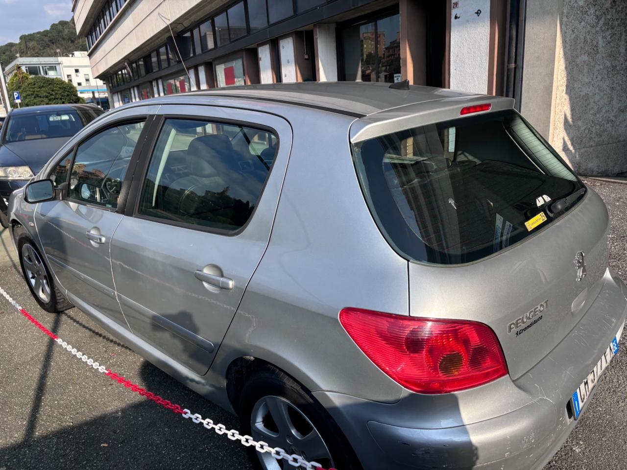 Peugeot 307 2.0 HDi FAP 5p. FULL optional