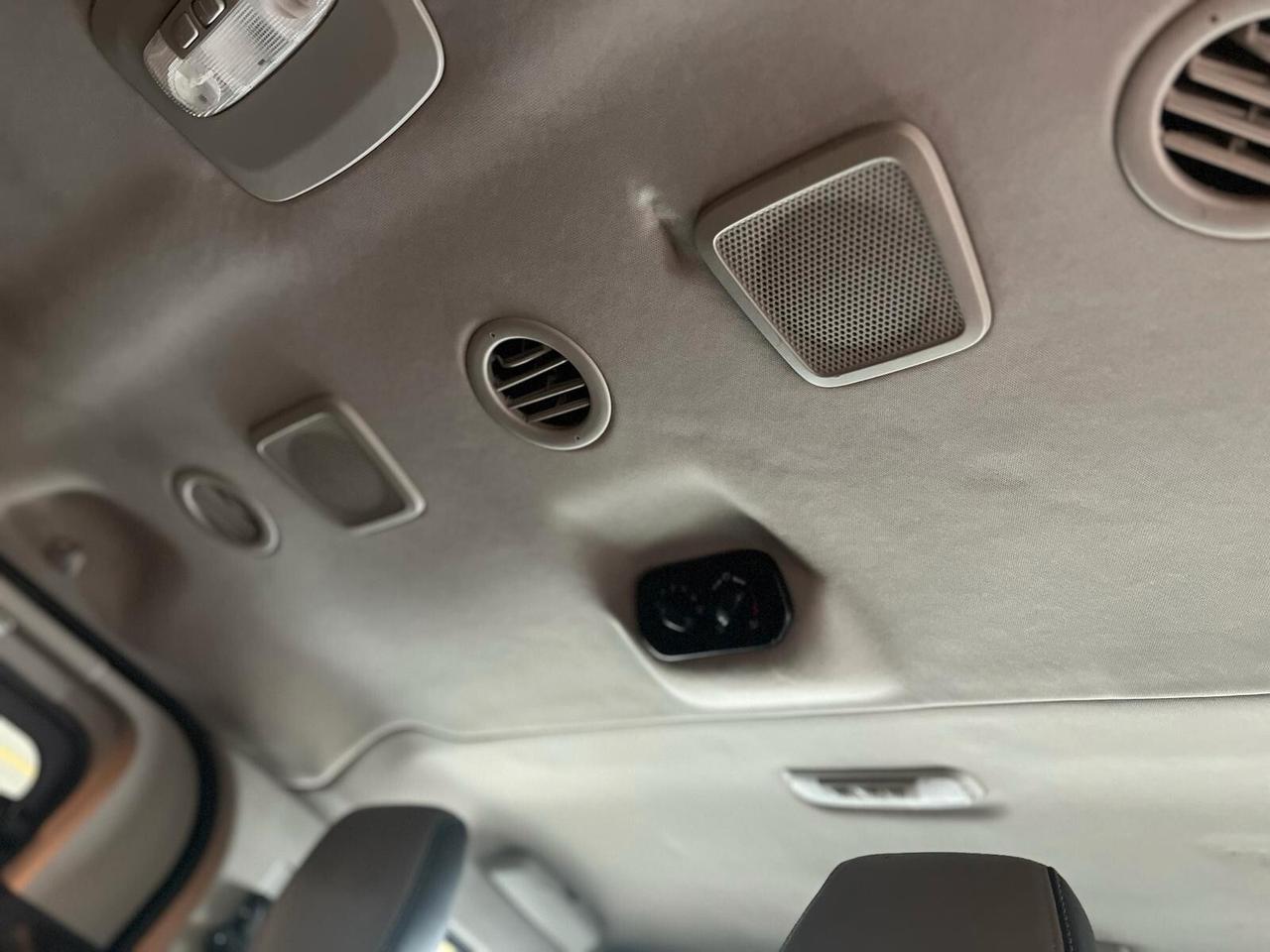 Ford Tourneo Custom 310 2.0 TDCi 170CV aut. PL Titanium