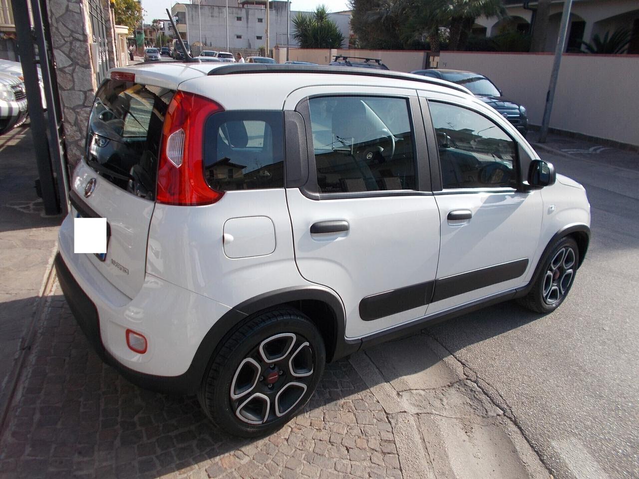 Fiat Panda 1.0 FireFly S&S Hybrid City Cross