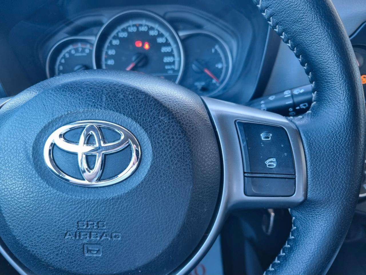 Toyota Yaris 1.0 5 porte Lounge