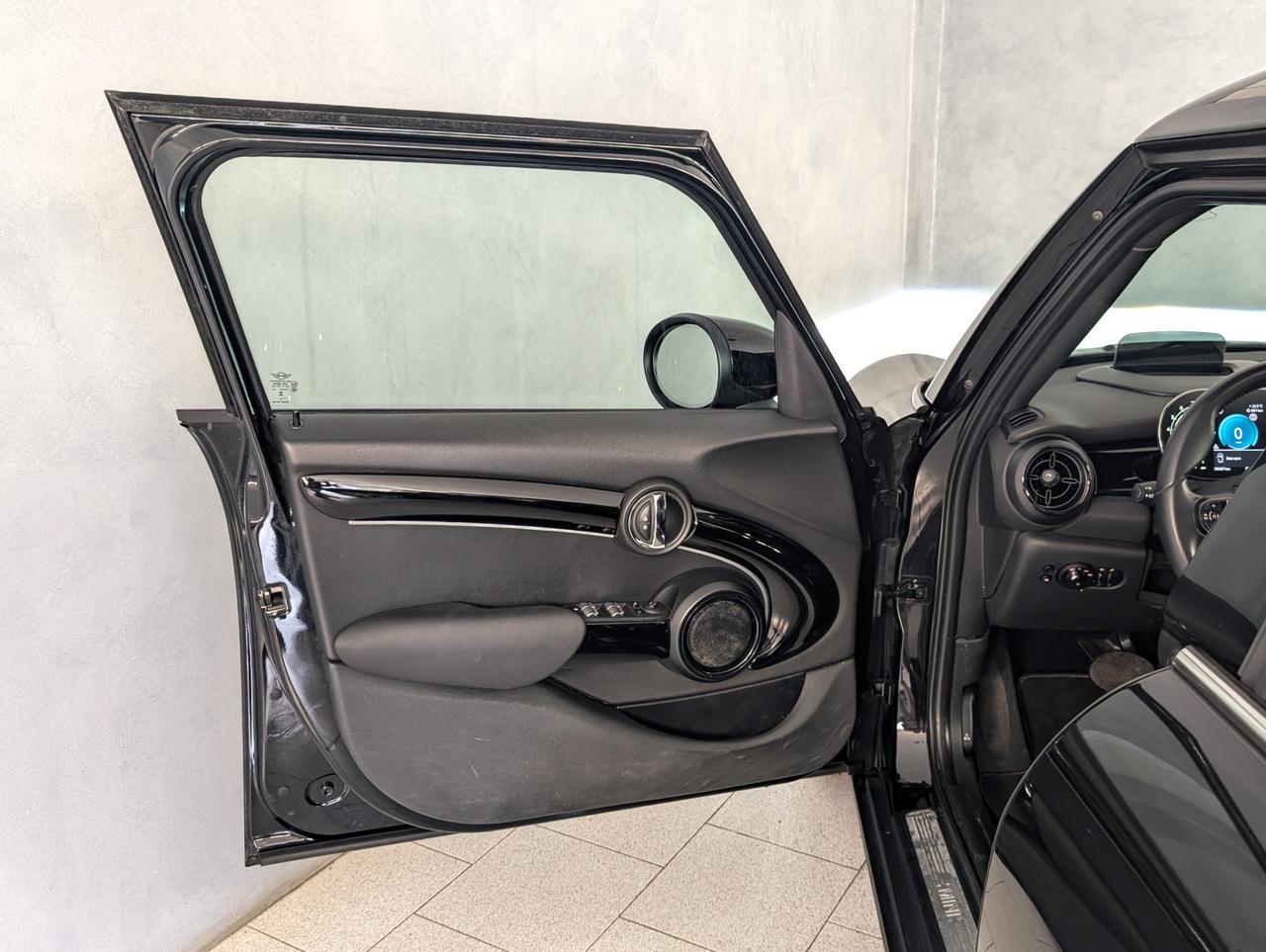 Mini Cooper 1.5 Automatic Cooper Yours