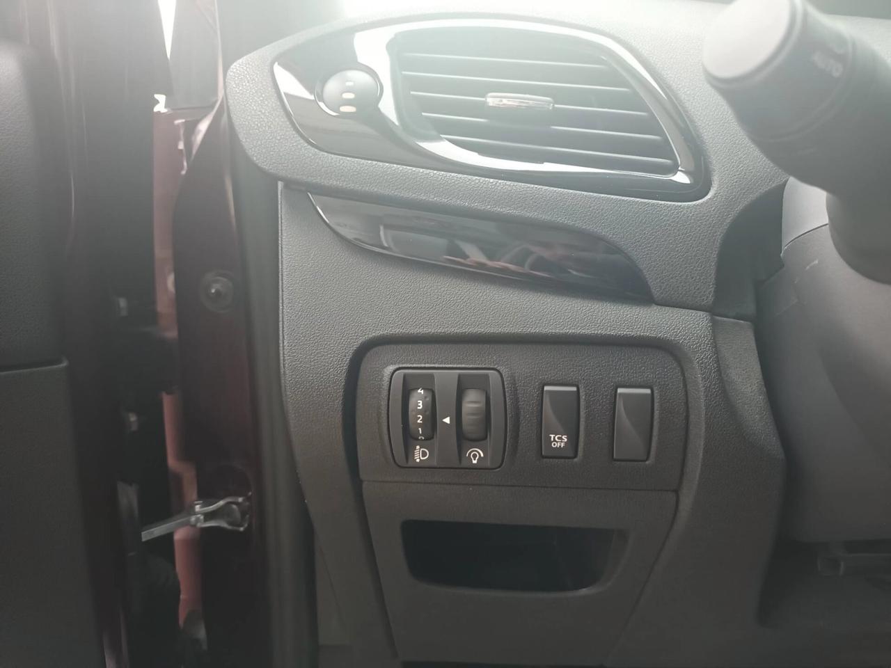 Renault SCENIC XMod 1.5 Energy dCi BOSE 110 CV