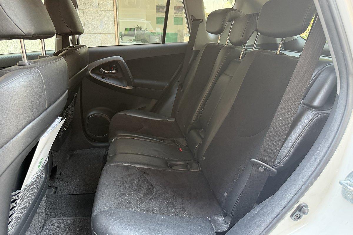 TOYOTA RAV4 2.2 D-4D 150 CV DPF Exclusive