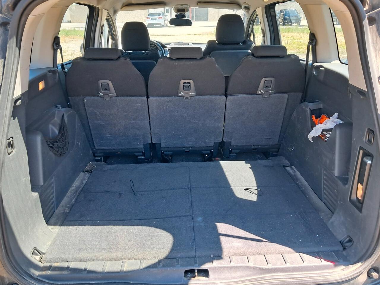 Peugeot 5008 1.6 HDi 112CV Business