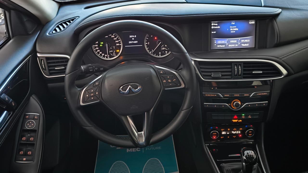 Infiniti Q30 1.5 diesel Business Executive