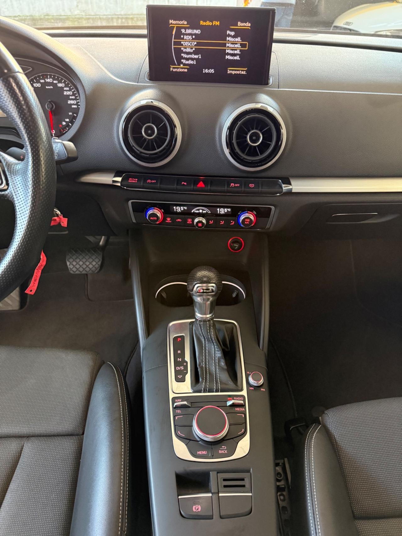 Audi A3 SPB 1.8 TFSI S tronic S-LINE