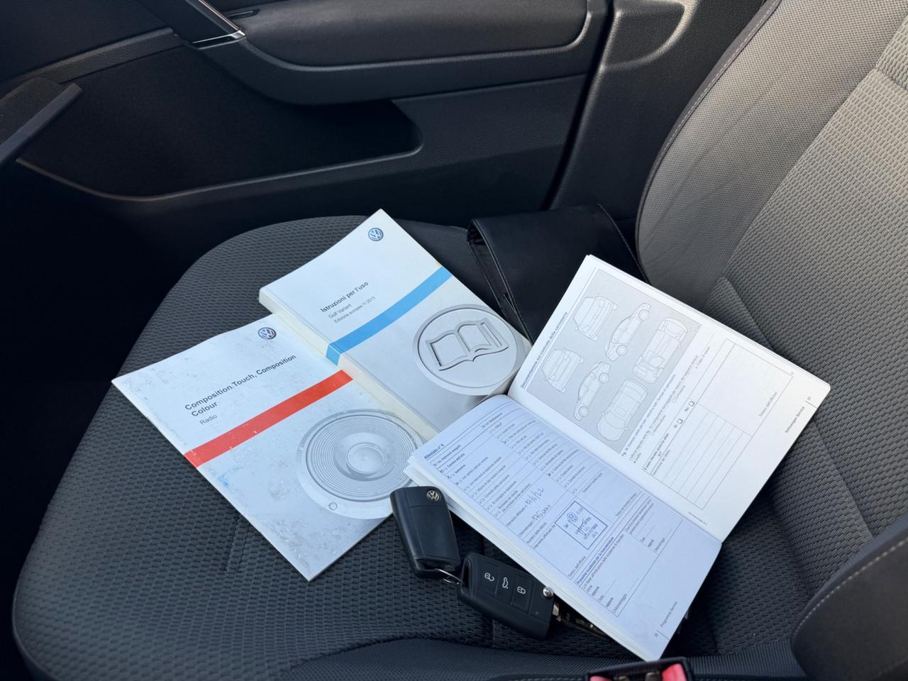 Volkswagen Golf Variant 1.6 TDI 105 CV DSG Comfortline BlueMotion Tech.