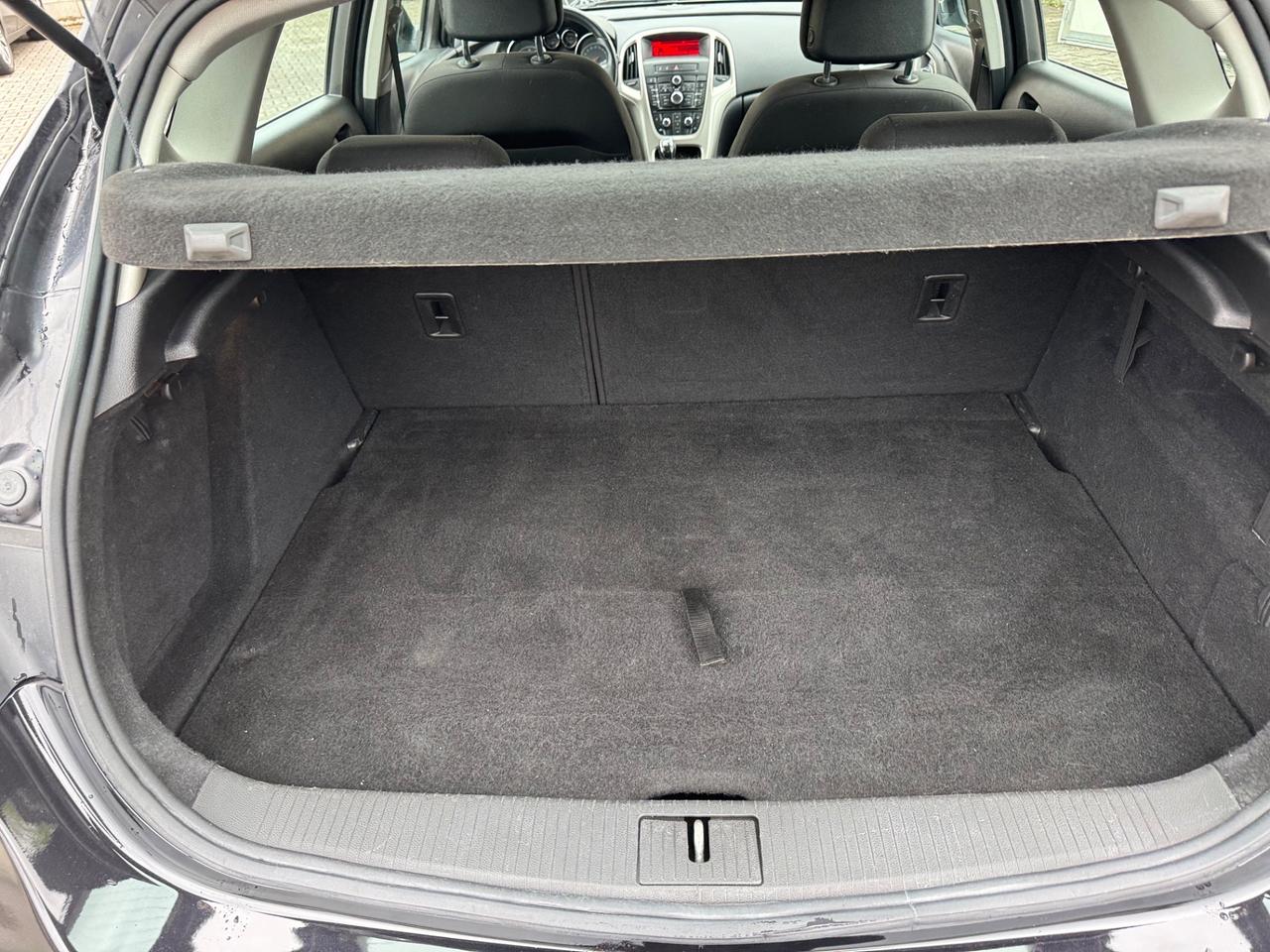 Opel Astra 1.6 115CV 5 porte Cosmo