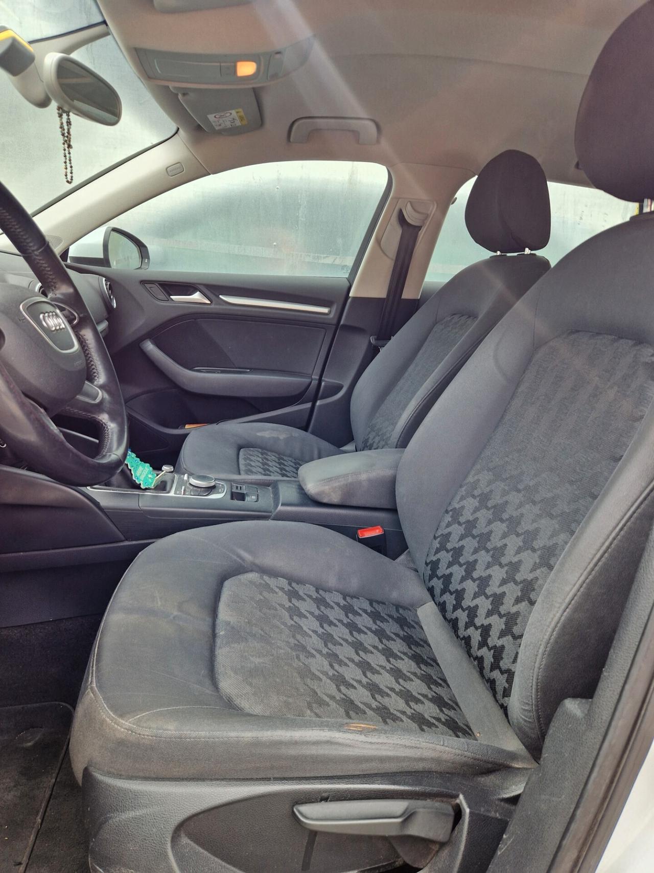 Audi A3 SPB 1.6 TDI 105CV