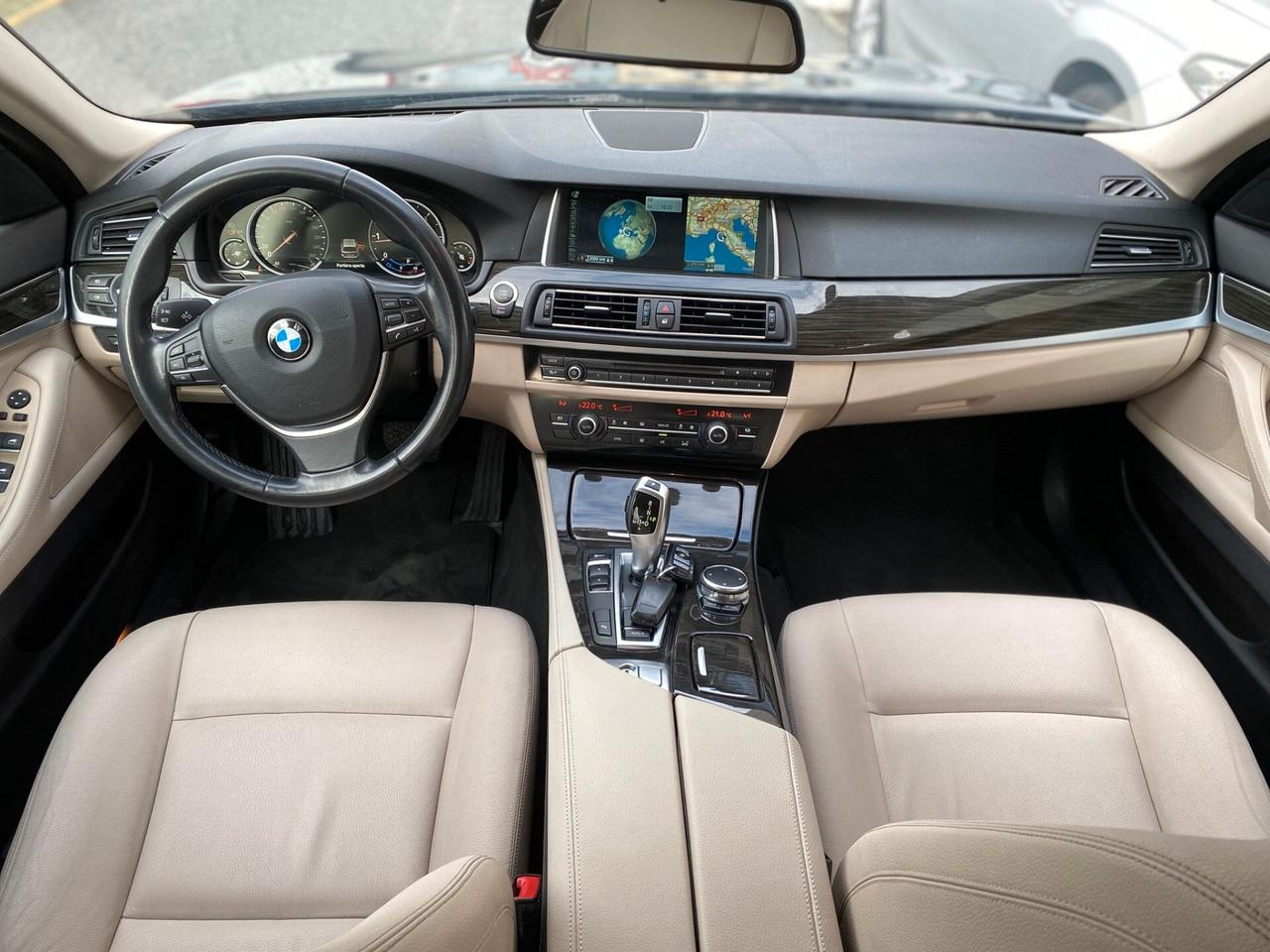 Bmw 520 520d xDrive Touring Luxury