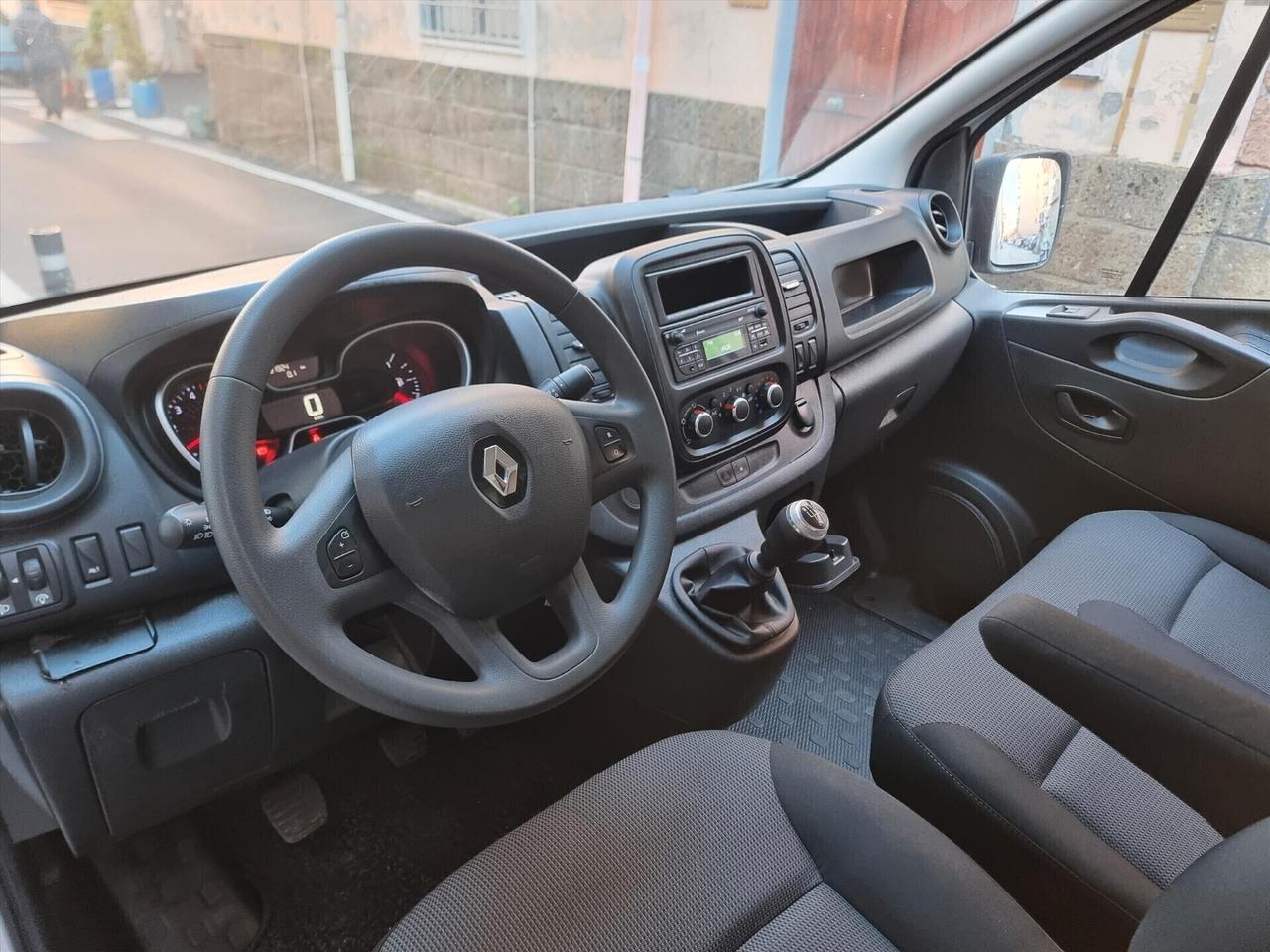 Renault TRAFIC 2.0 DCI L2 PL TB PASSO LUNGO TETTO BASSO IVA ESCLUSA