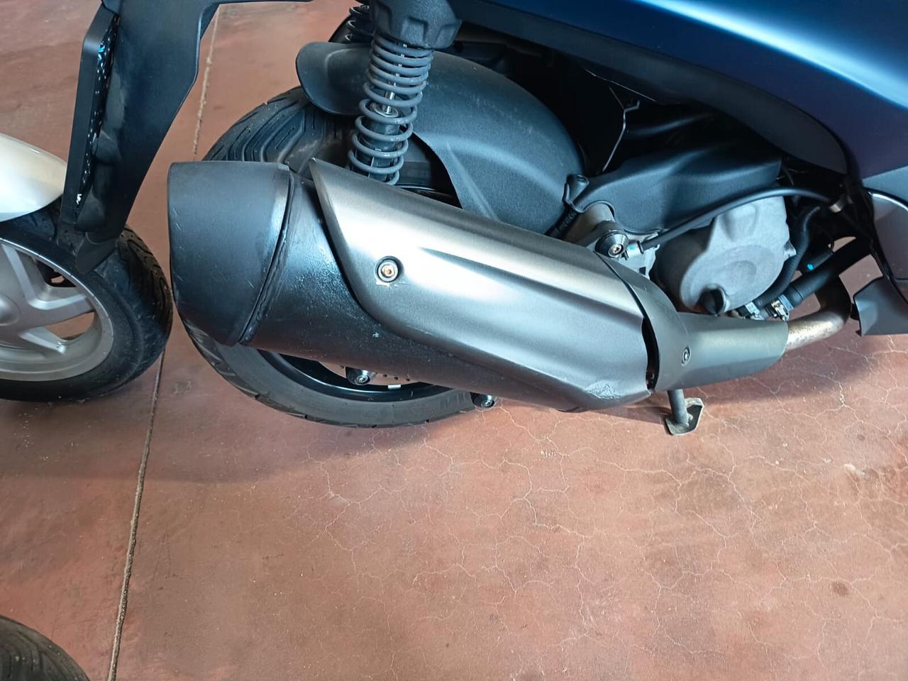 Piaggio Beverly 350