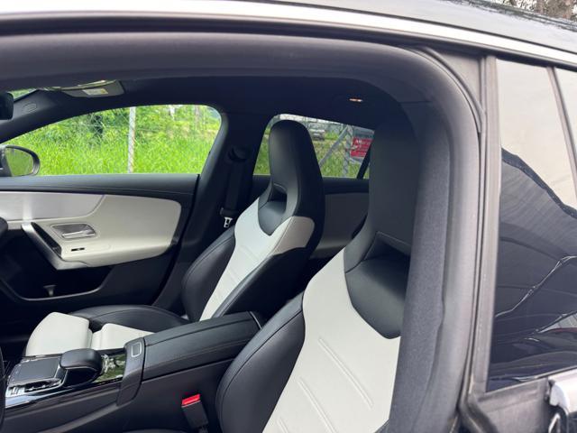 MERCEDES-BENZ CLA 200 d Automatic Shooting Brake Premium AMG
