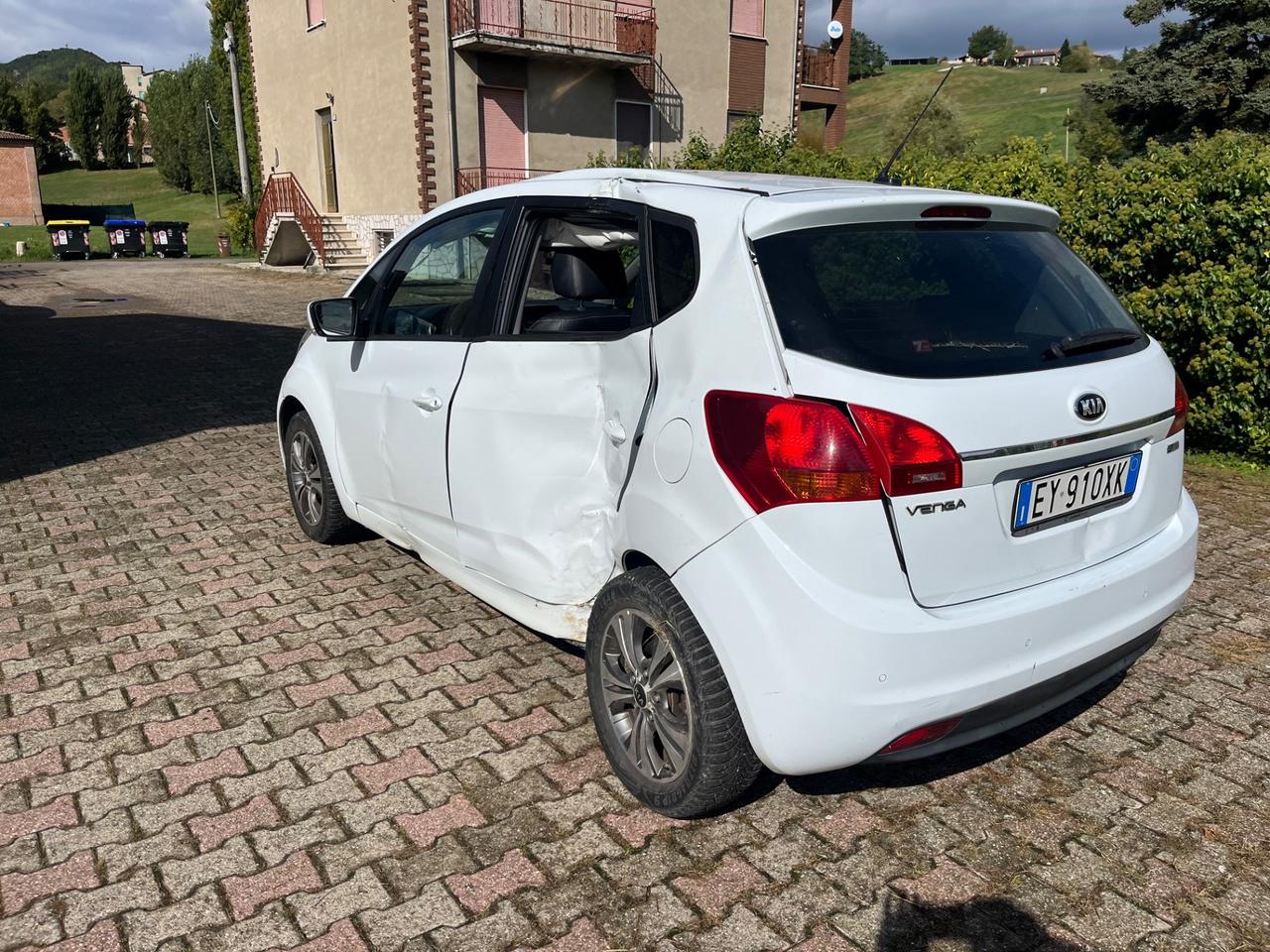 Kia Venga 1.4 GPL 2015 INCIDENTATA MARCIANTE