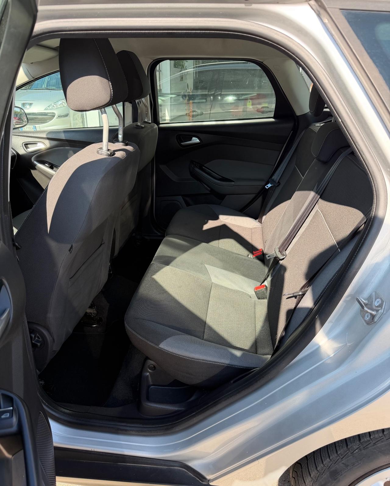 Ford Focus 1.0 EcoBoost - Tanti lavori eseguiti-Neopatentati