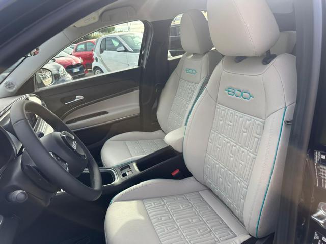FIAT 600 1.2 HYBRID LA PRIMA DCT6 100cv