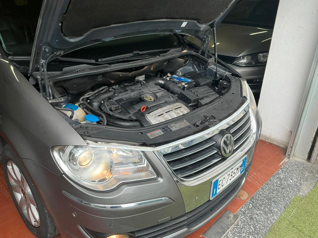 Volkswagen Touran 1.4 16V TSI 150CV Highline Ecofuel 7Posti