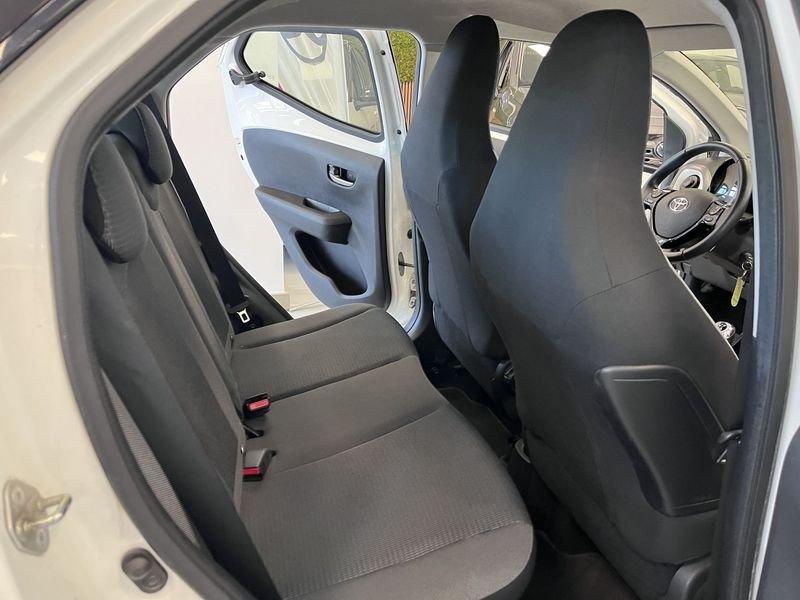 Toyota Aygo Connect 1.0 VVT-i 72 CV 5 porte x-fun
