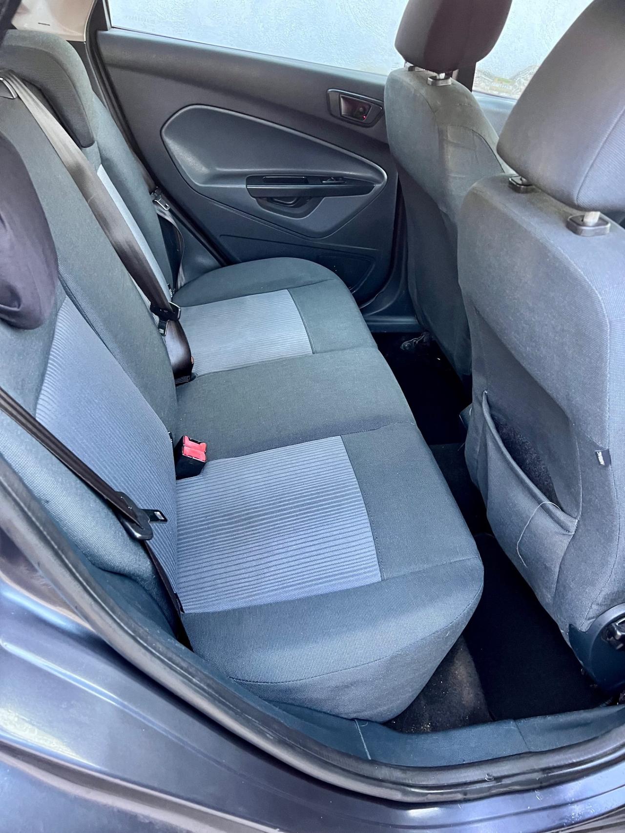 Ford Fiesta 1.4 5 porte GPL Titanium Euro 5