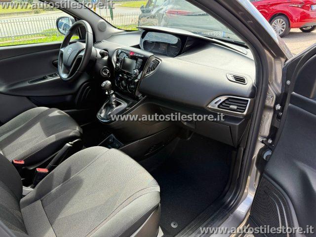 LANCIA Ypsilon 1.0 FireFly 5 porte S&S Hybrid Ecochic Gold