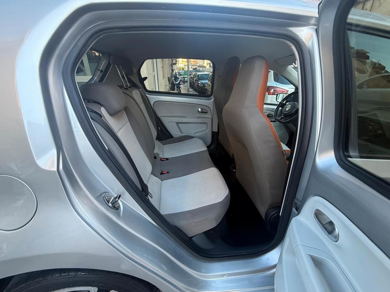 Volkswagen up! 1.0 75 CV 5p. move