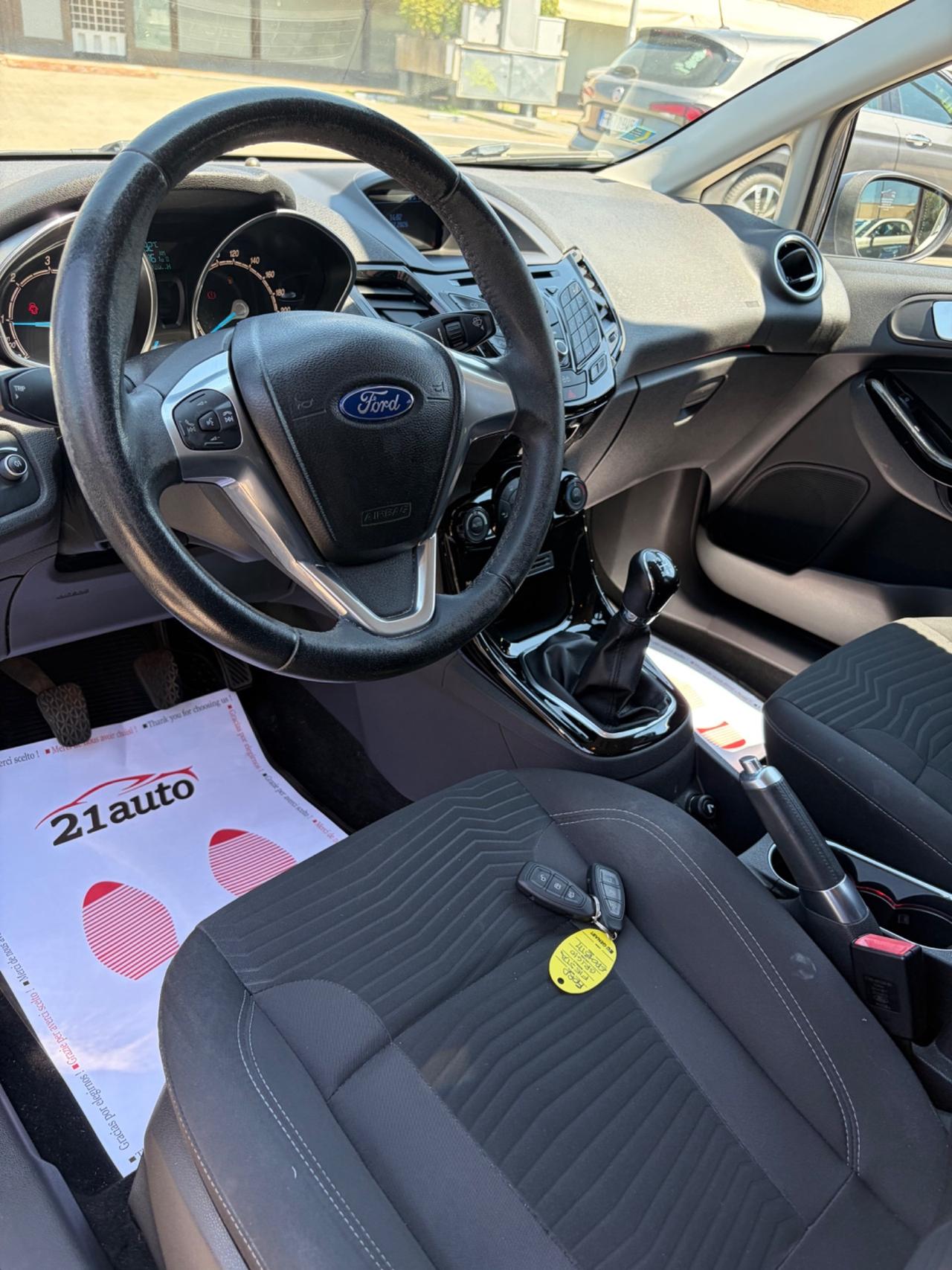 Ford Fiesta 1.4 TDCi 70CV 5 porte Titanium