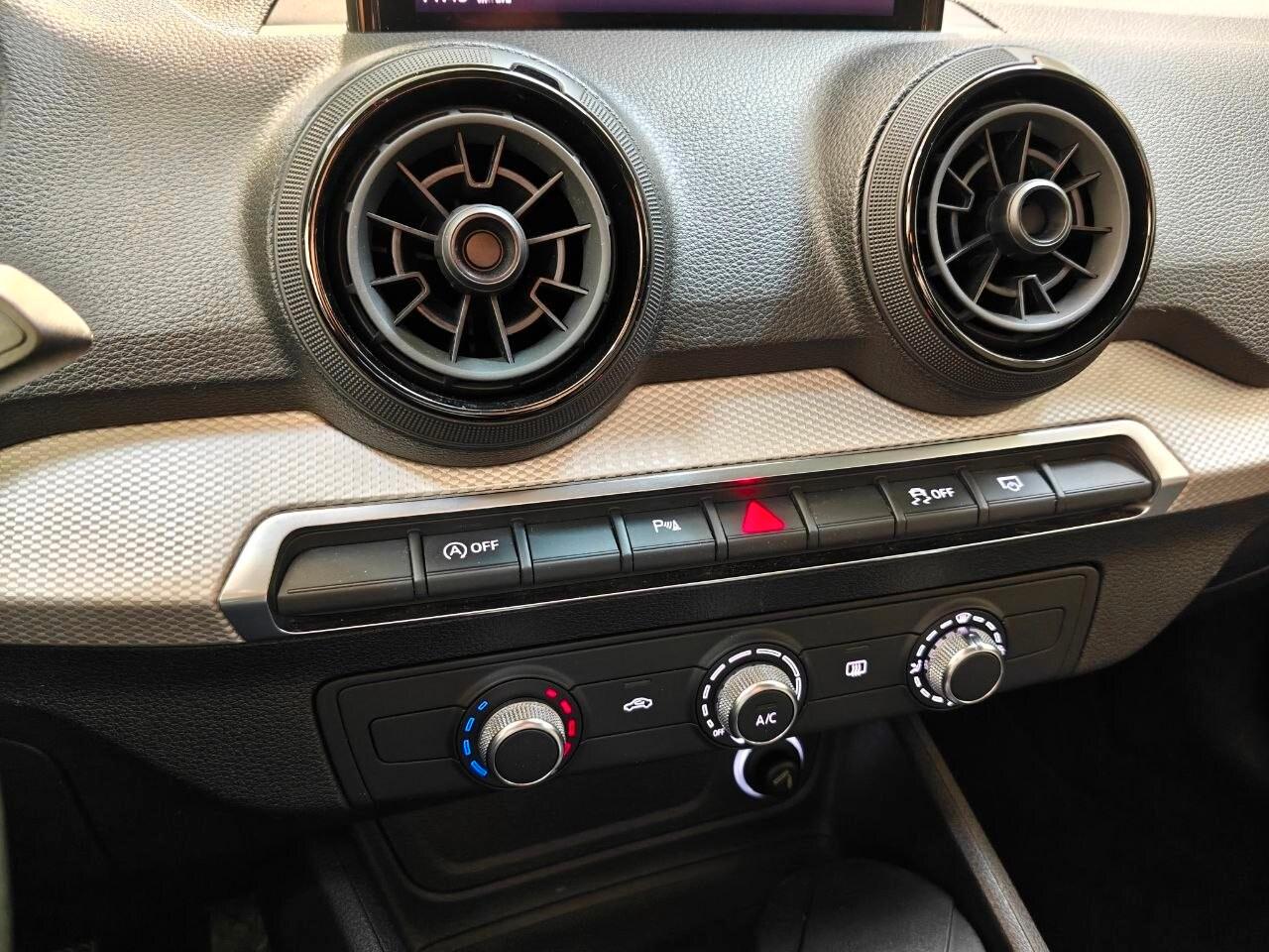 AUDI Q2 Q2 30 TDI S tronic Business