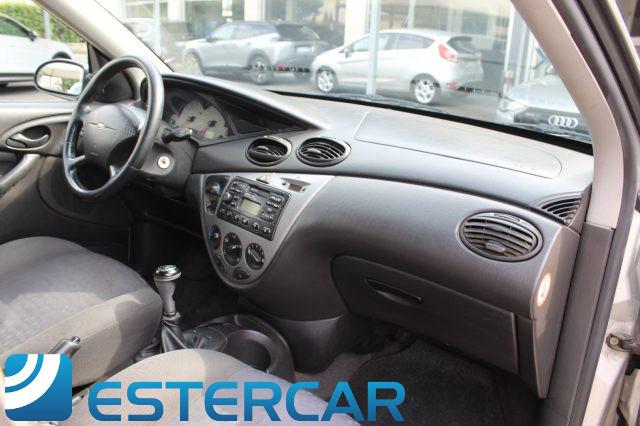 FORD Focus 1.6i 16V cat SW Ghia