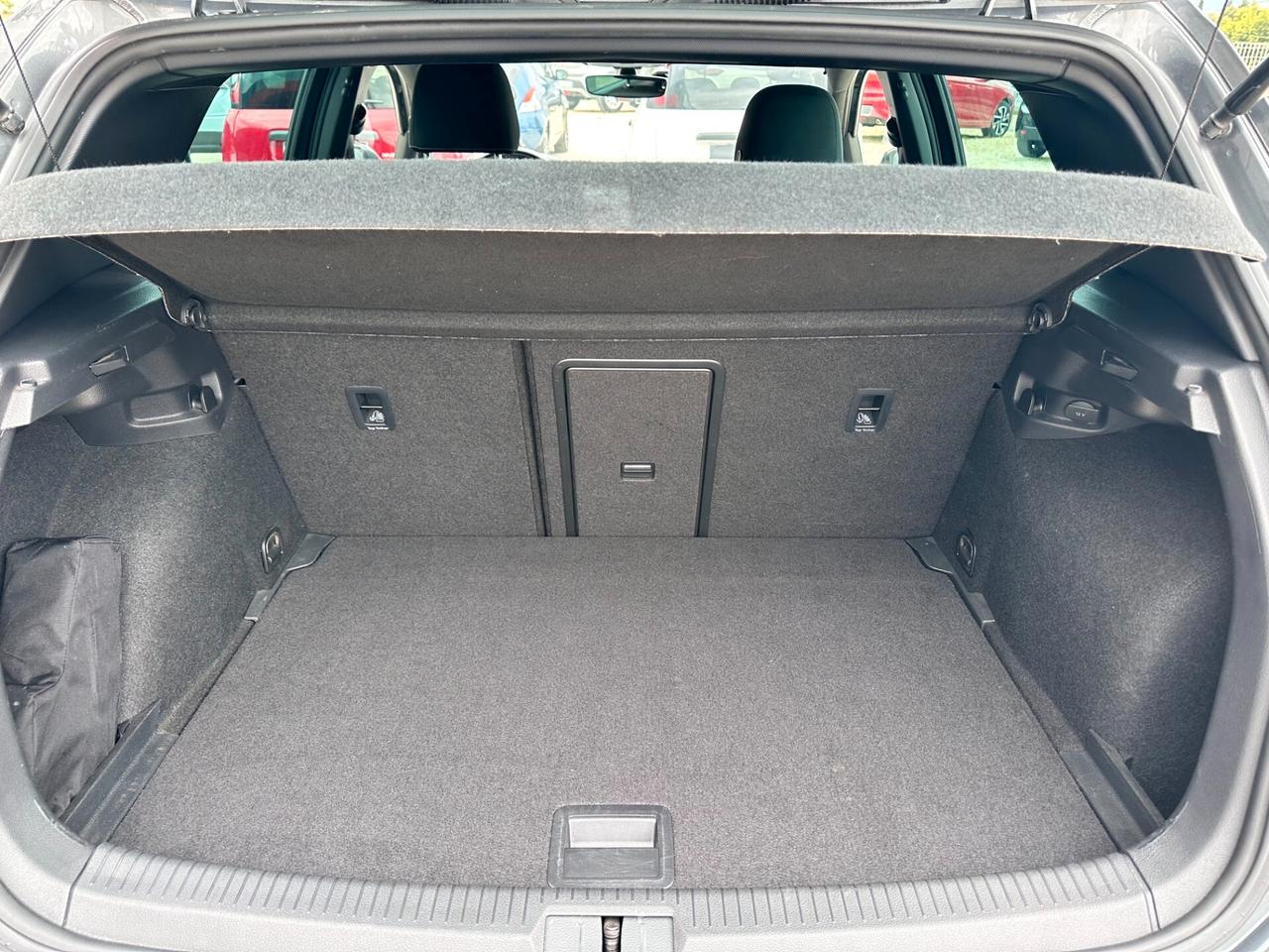 Volkswagen Golf 1.6 TDI 115 CV R-LINE
