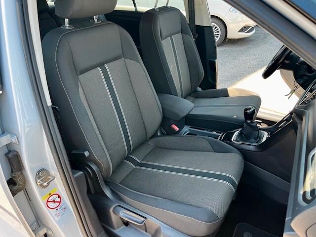 Volkswagen T-Roc 1.6 tdi Style "COCKPIT / TELECAMERA / PDC "