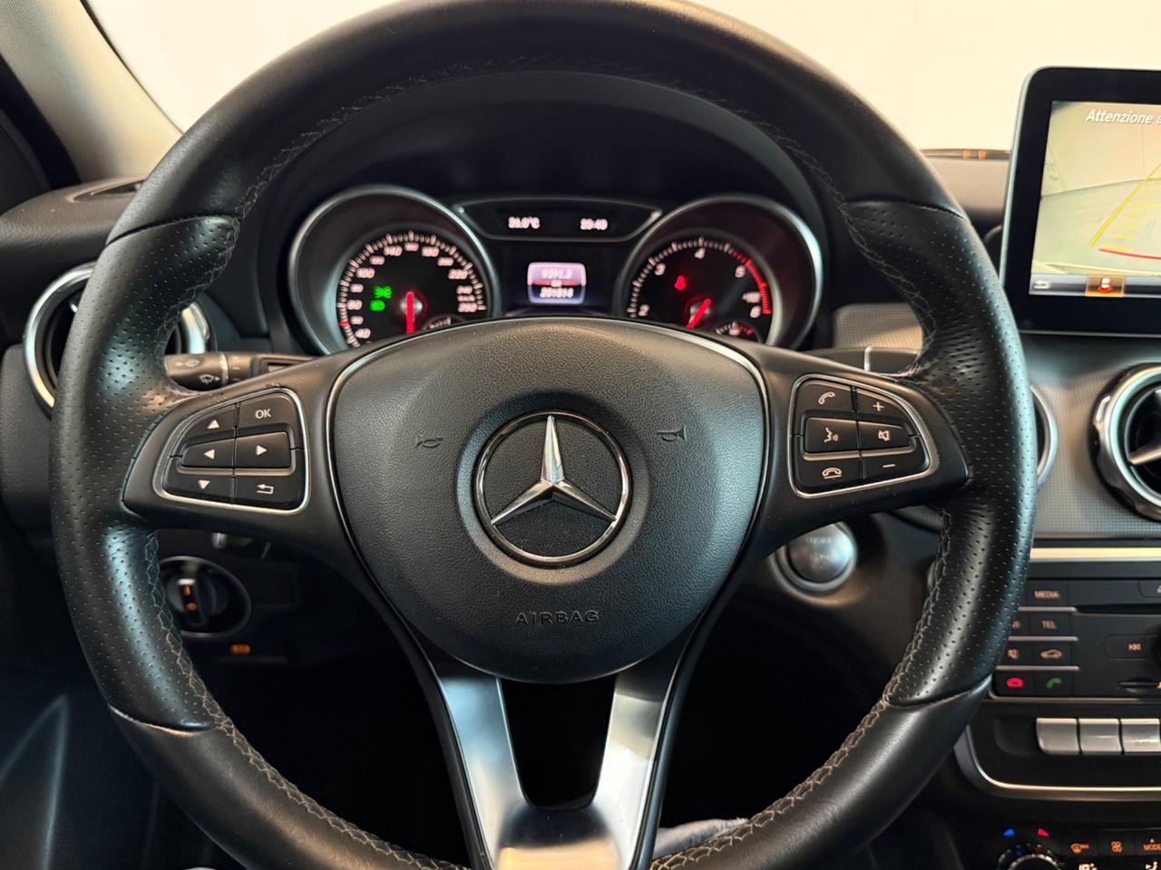 Mercedes-benz GLA 200 d Automatic Premium