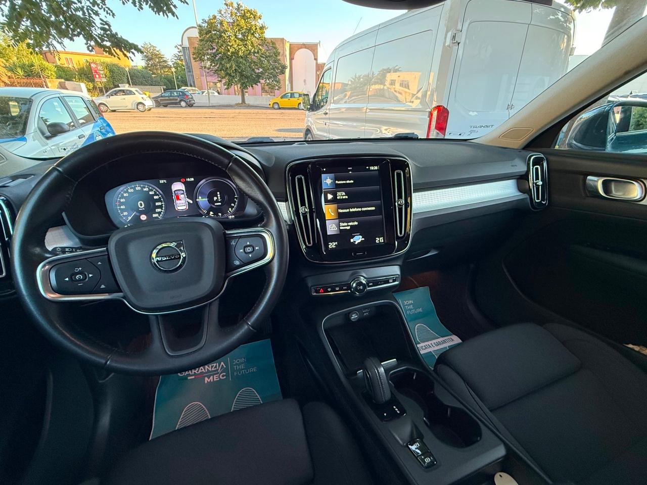 VOLVO XC40 km. 64.000! T5 Plug-in Hybrid