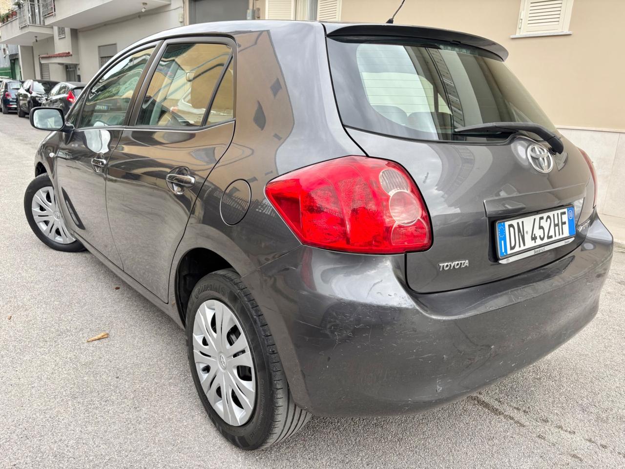 Toyota Auris 1.4 D-4D 90cv affidabile
