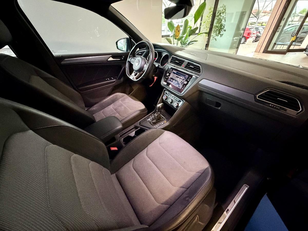 VOLKSWAGEN - Tiguan - 2.0 TDI 150CV SCR DSG R-Line