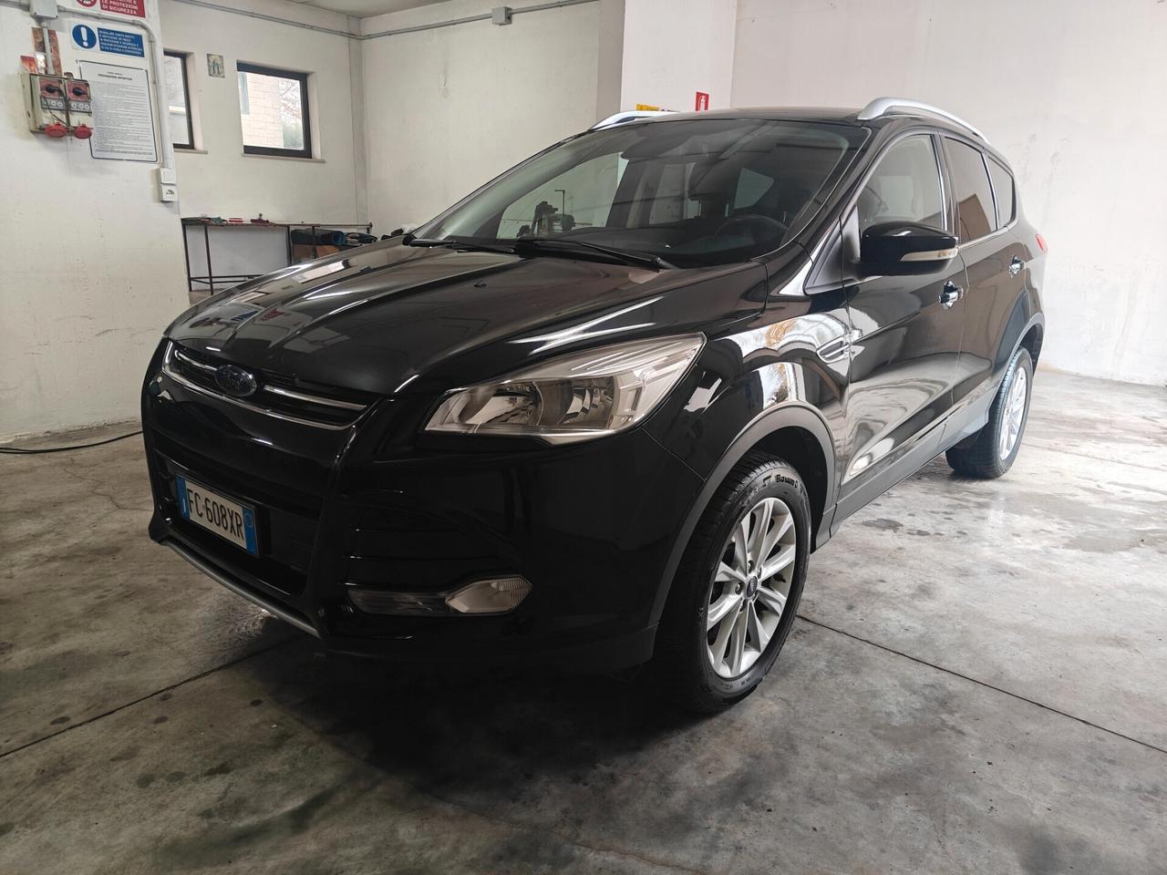 Ford Kuga 2.0 TDCI 150 CV S&S 4WD Titanium