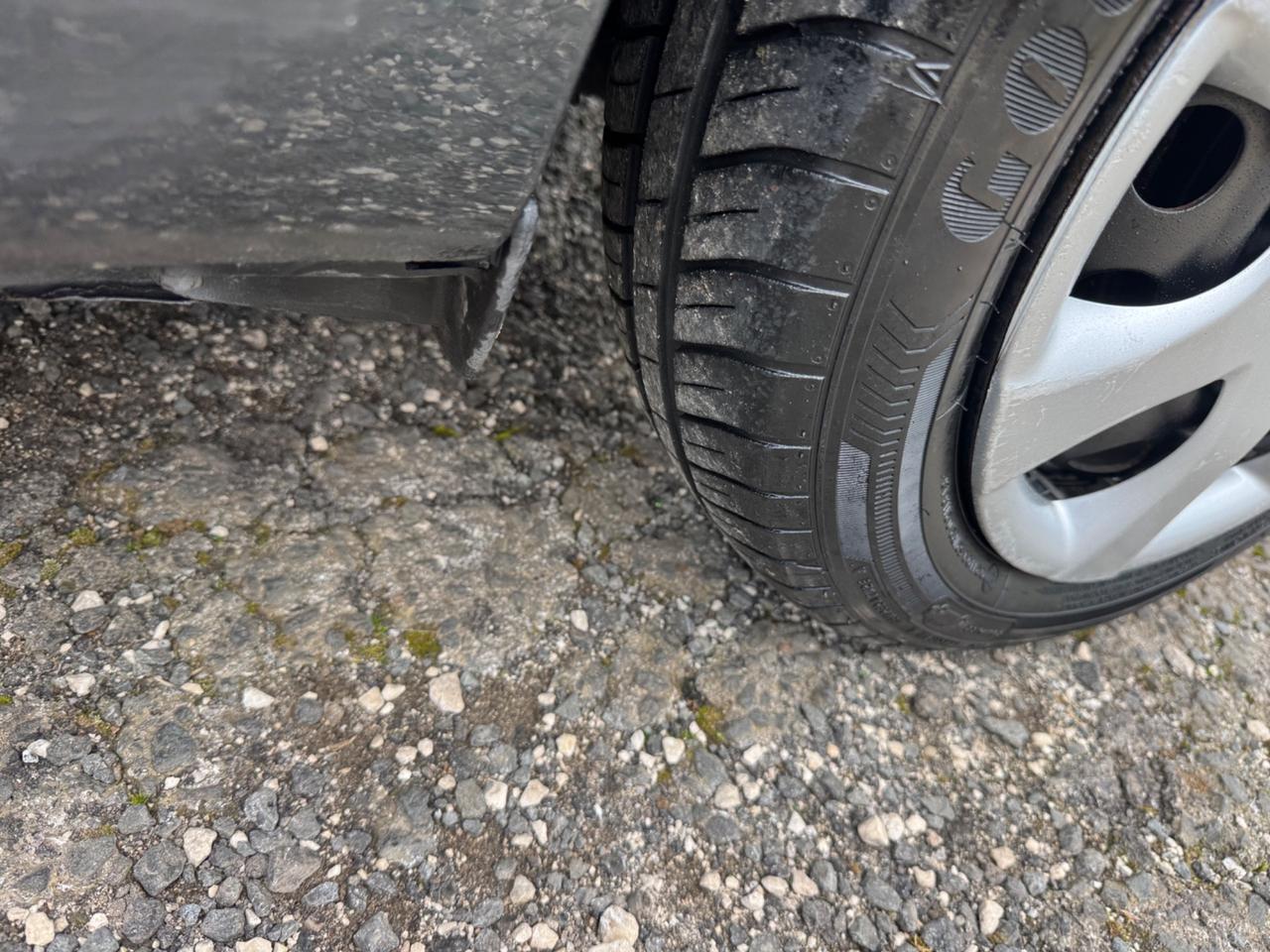 Peugeot 107 1.0 68CV 5p. Sweet Years 2Tronic NEOPATENTATI