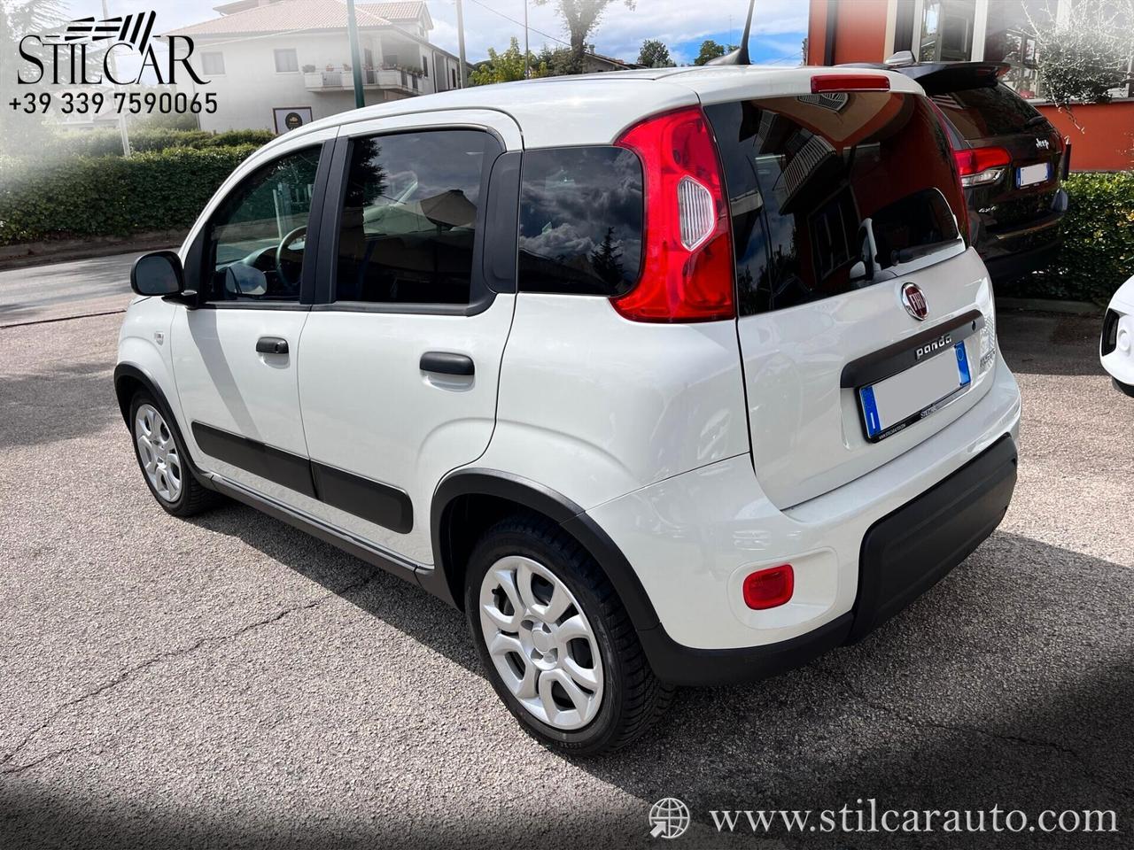 Fiat Panda 1.0 Hybrid Van 4 posti Autocarro City Cross