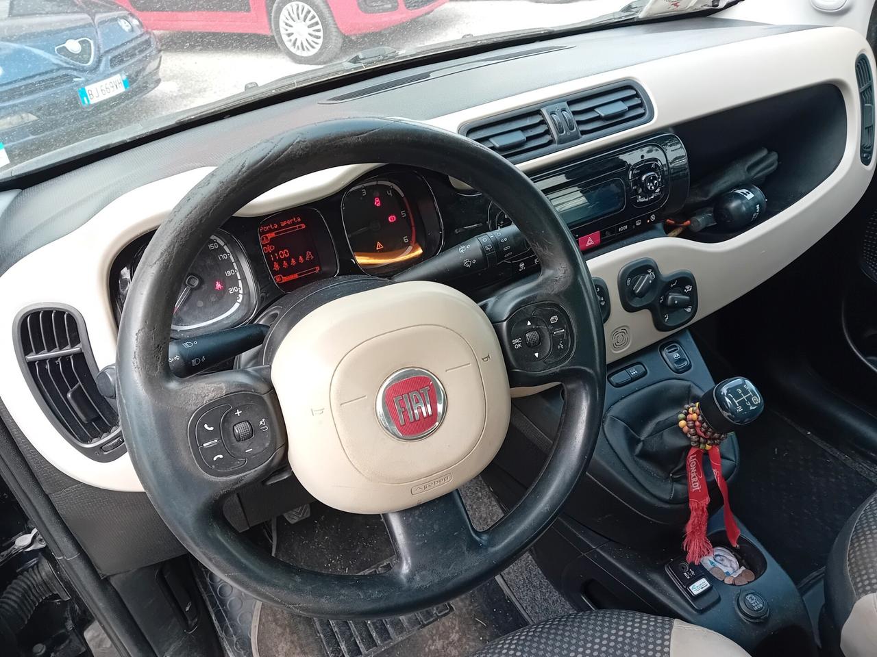 Fiat Panda 1.3 MJT 95 CV 4x4 con Gancio e Carrello