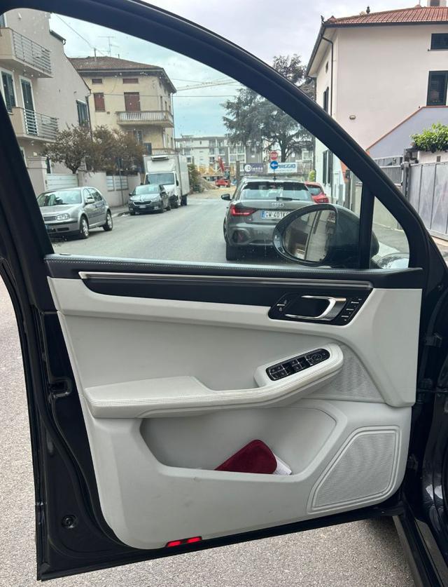 PORSCHE Macan MACAN 2.0 TURBO BENZINA 265CV