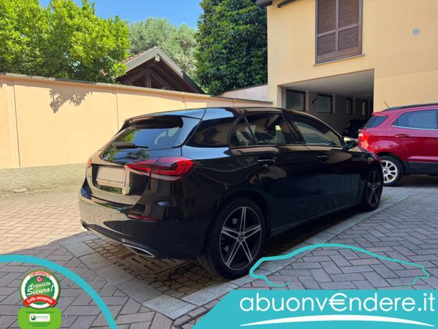 MERCEDES-BENZ A 200 d Automatic Premium