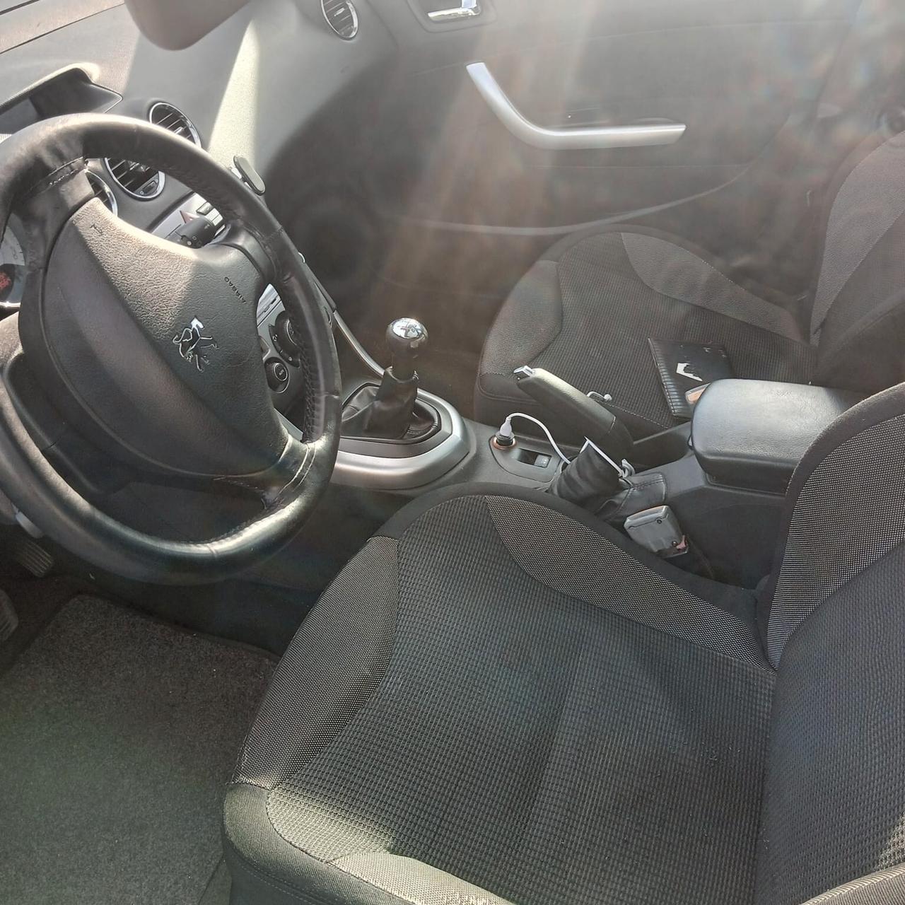 Peugeot 308 1.6 HDi 110CV 5p. 2-Tronic Tecno