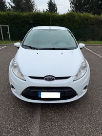 Ford Fiesta 1.4 TDCI - NEOPATENTATI - 12 MESI DI GARANZIA -