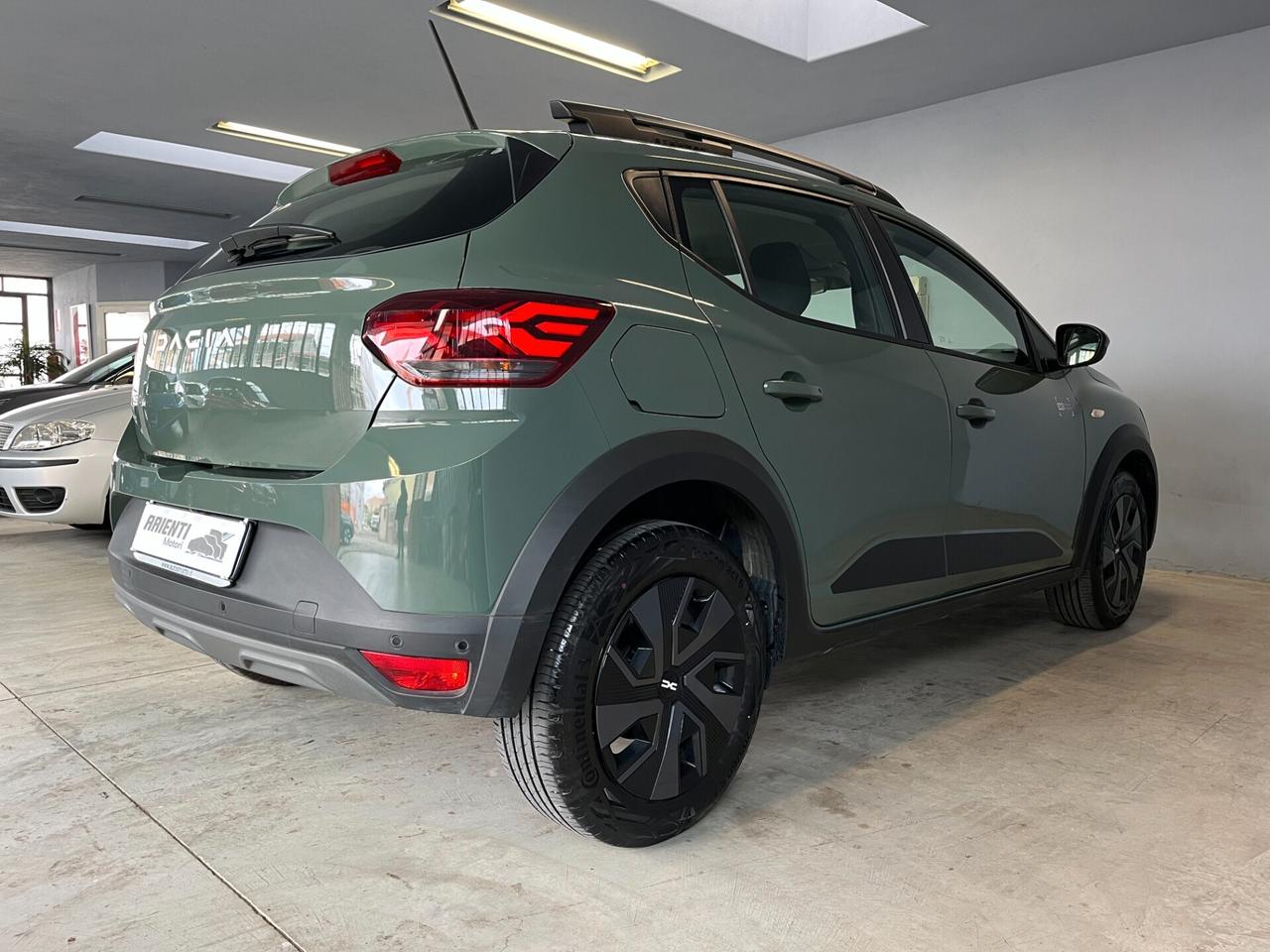 Dacia Sandero STEPWAY 1.0cc Tce EXPRESSION 90cv - SOLO 9.000KM
