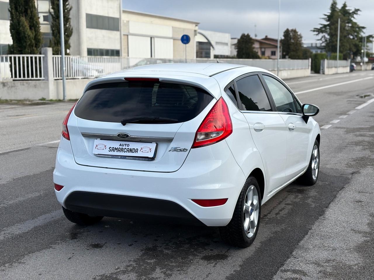 Ford Fiesta 1.2 82 CV 5 porte Titanium